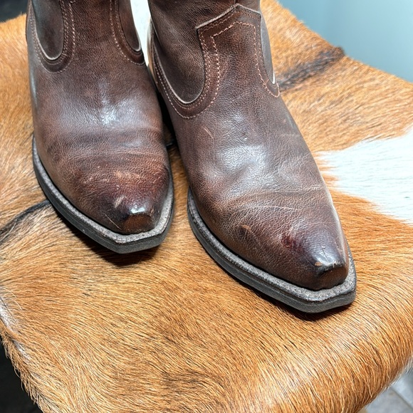 Womens ARIAT cowboy boots size 6.5 B // two tone brown hue - Picture 3 of 9